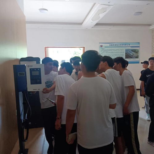 數(shù)字文化創(chuàng)意內(nèi)容應(yīng)用服務(wù) 2021級與2022級電子信息工程專業(yè)見習(xí)活動紀(jì)實(shí)